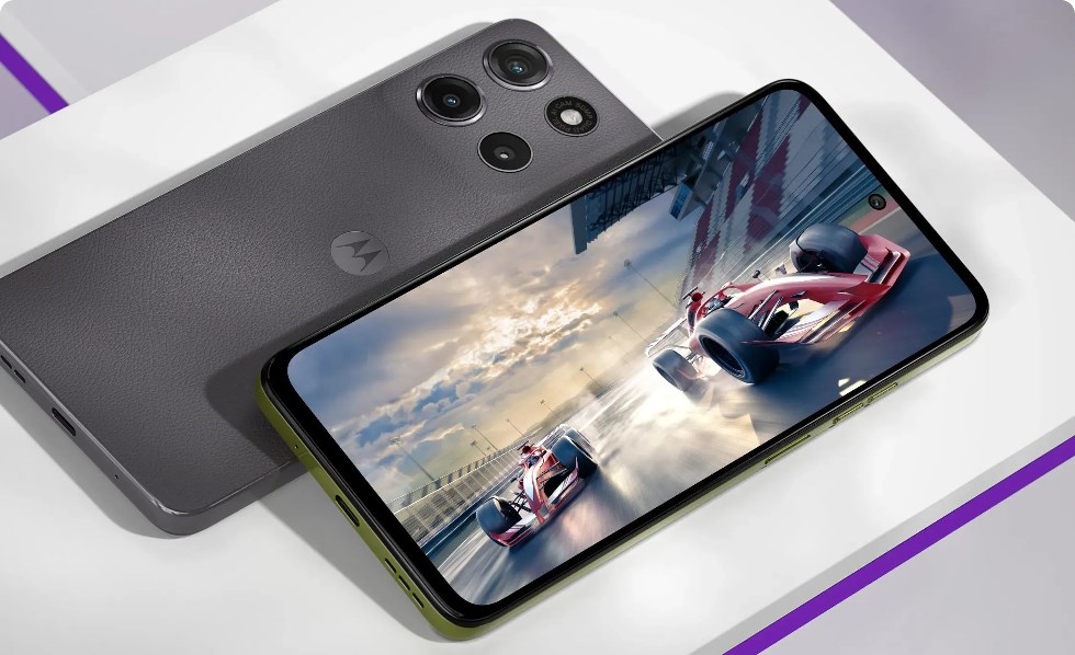 Motorola Moto G15 8GB/256GB Iguana Green 50Mpx fotoaparát